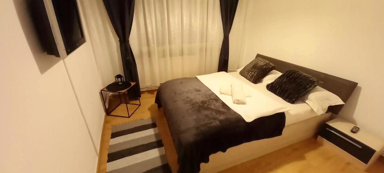 33 Coquette Apartment Baia Mare Eksteriør bilde