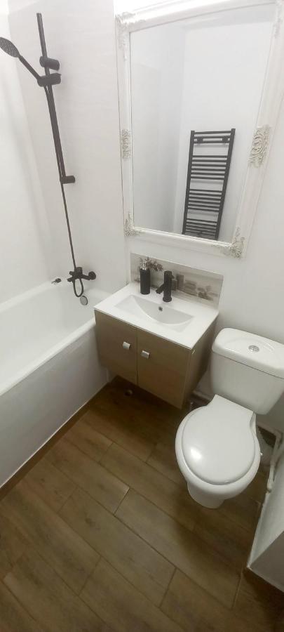 33 Coquette Apartment Baia Mare Eksteriør bilde