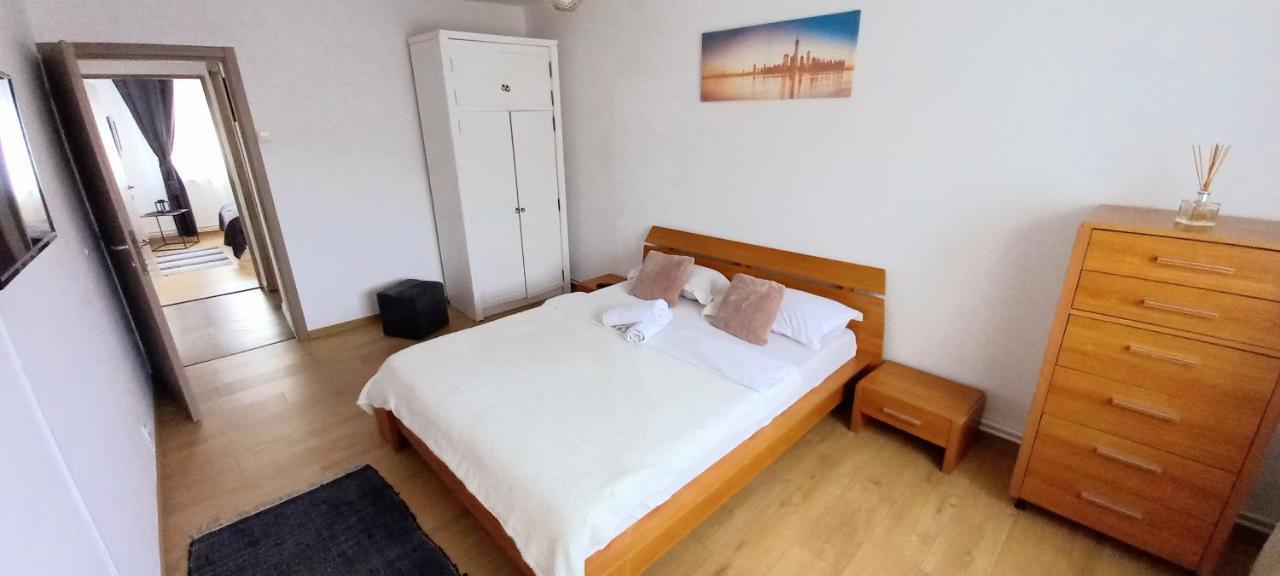 33 Coquette Apartment Baia Mare Eksteriør bilde